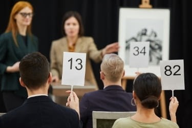 People in an auction