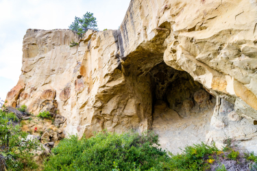 Pictograph Cave State Park