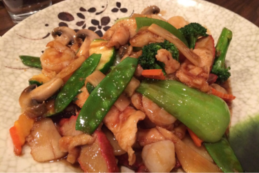Vegetables and chicken stir fry